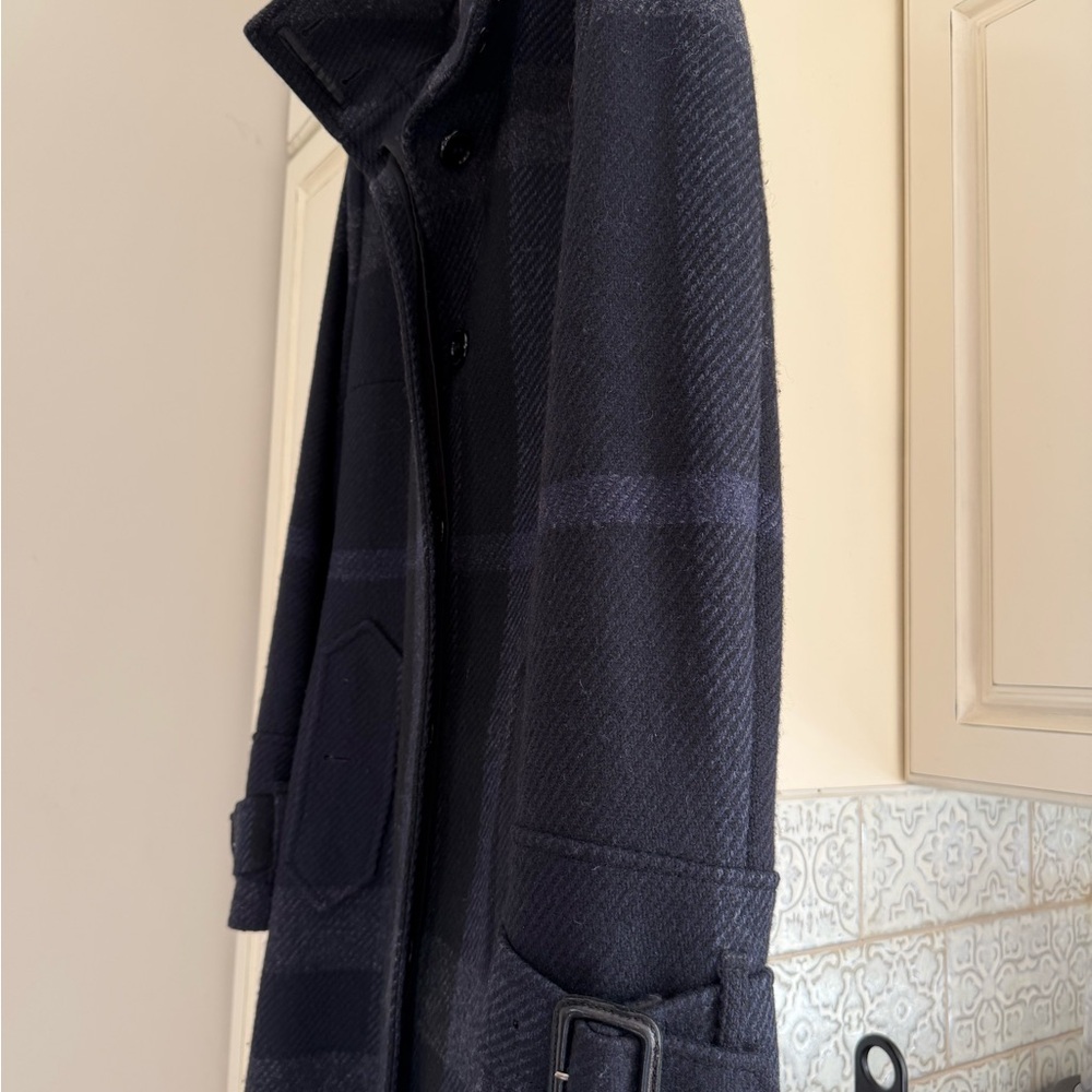 Burberry Women's  grey and navy  100% wool coat made in Italy Eu 44 US 10